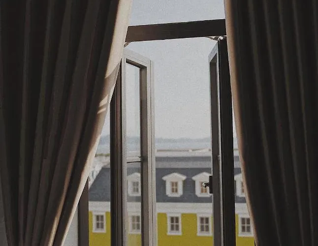 Beach Hotel