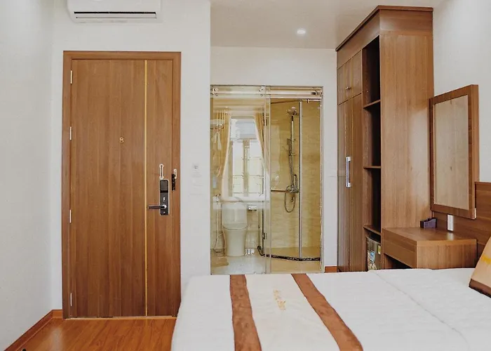 Beach Hotel Hotel Hạ Long
