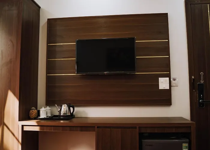 Beach Hotel Hotel 3*